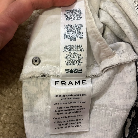 FRAME Ali High-Rise Cigarette Python Print Jeans size 26 - Picture 9 of 12